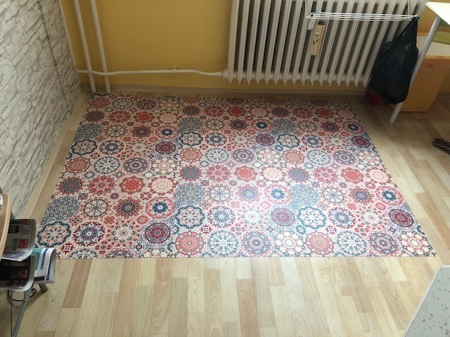 Samolepicí fototapeta na podlahu na zakázku