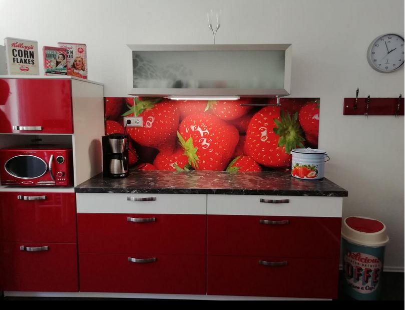 Samolepící fototapeta do kuchyně Jahody